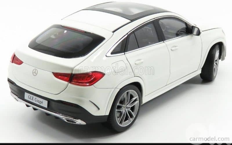Mercedes GLE diecast car model 1;18. 5