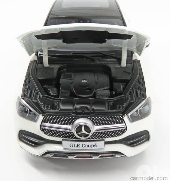 Mercedes GLE diecast car model 1;18. 7