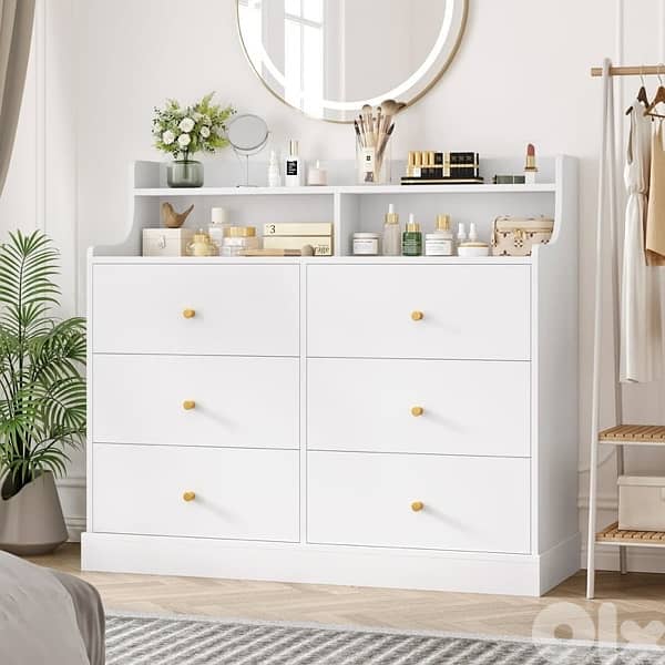 dresser with drawers 0