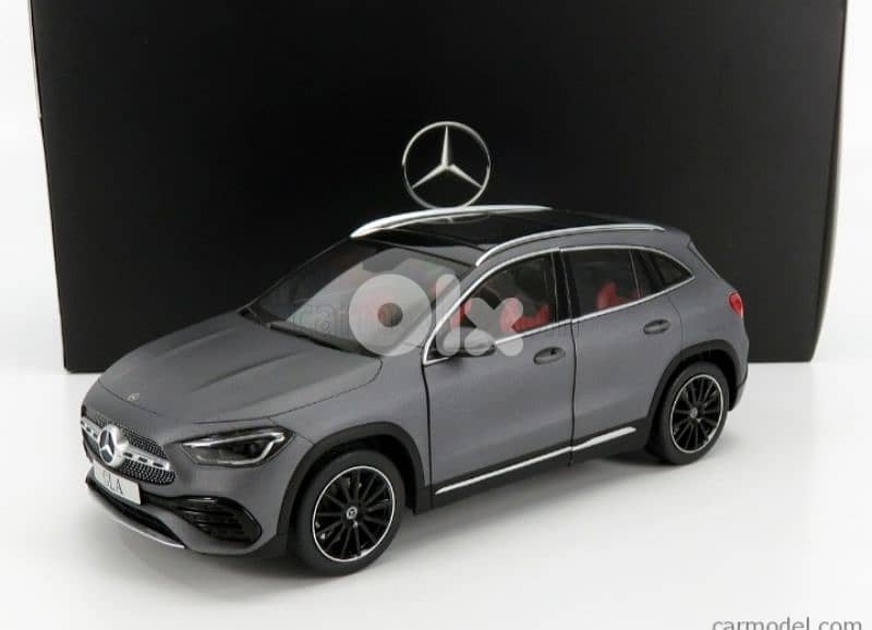 Mercedes GLA diecast car model 1;18 0