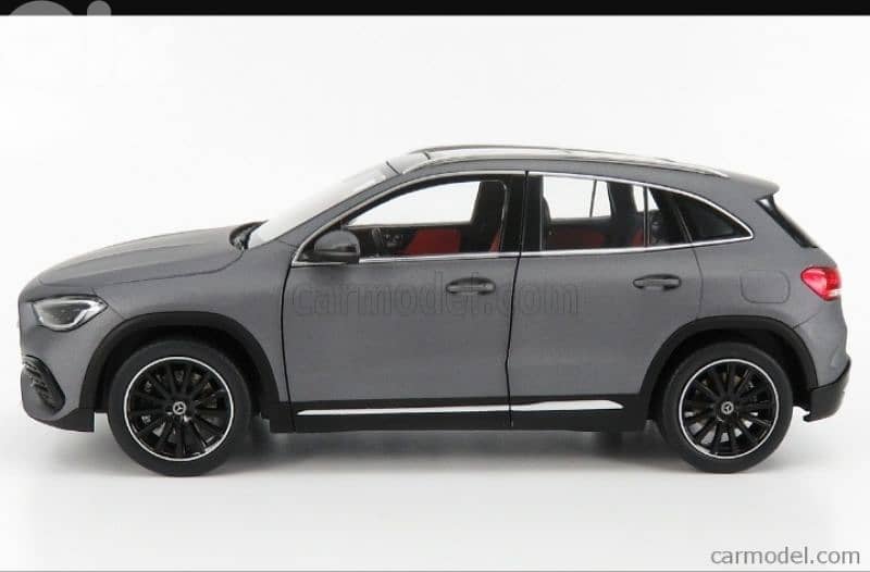 Mercedes GLA diecast car model 1;18 2