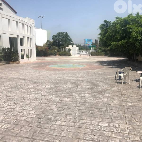 Building Complex Residential/Commercial+ 8300m Land Hazmieh Baabda 0