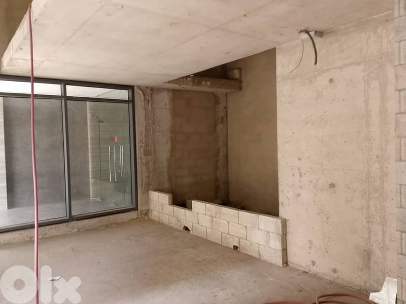 248 Sqm | Core & Shell Showroom For Rent In Spears 0