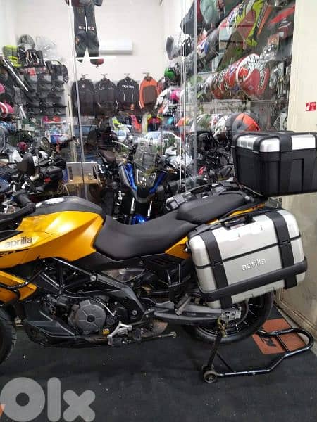 Aprilia Caponord 1200cc 17000klm model 2016 0