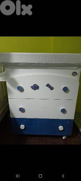 bed with mattress. closet  baby change closet 4