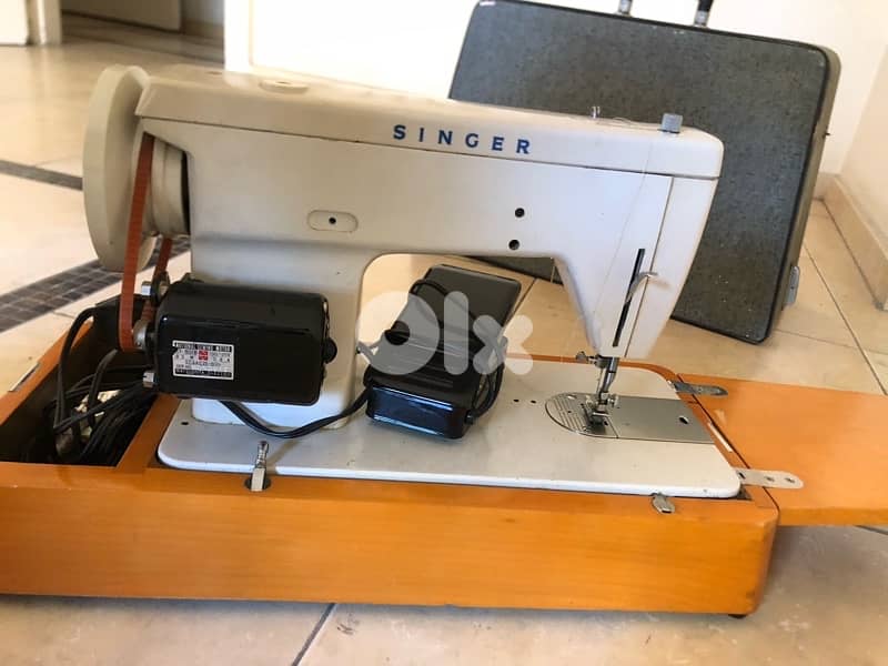 Singer sewing machine 1