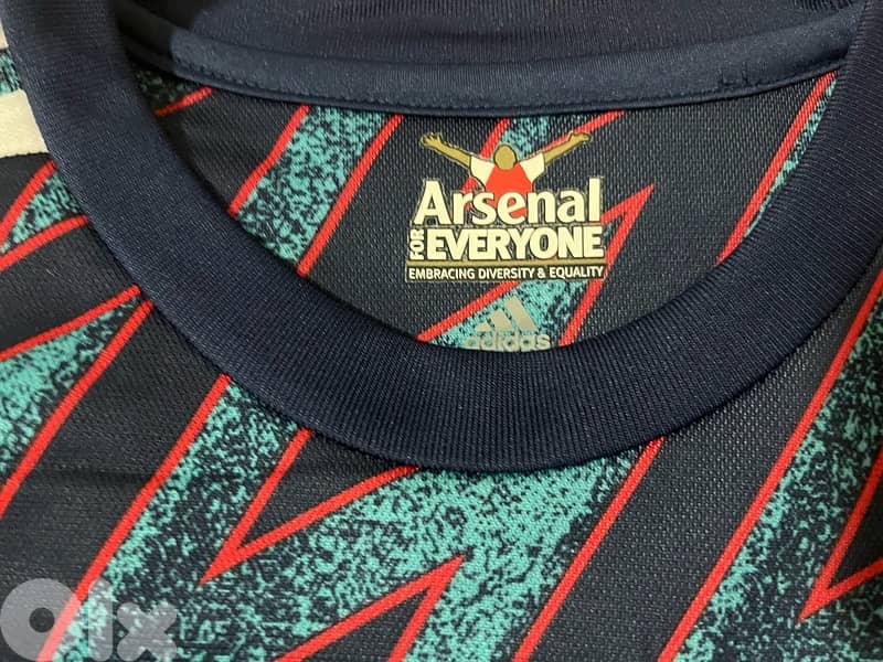 arsenal bergkamp 10 history kit limited edition 2