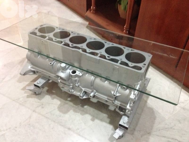 Engine Table with glass top 0