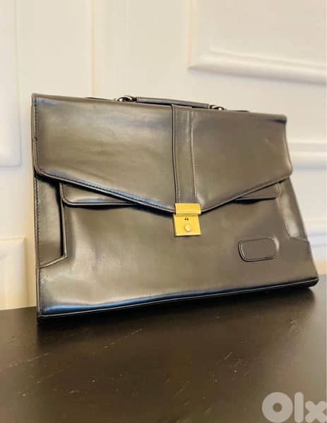 Formal Briefcase 0