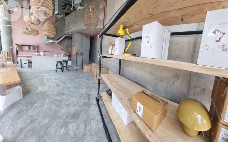 Bistrot gallery creative office main street with parking 0