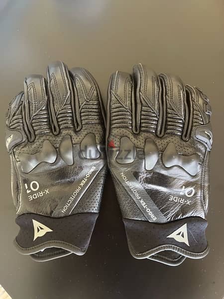 motorcycle gloves 0