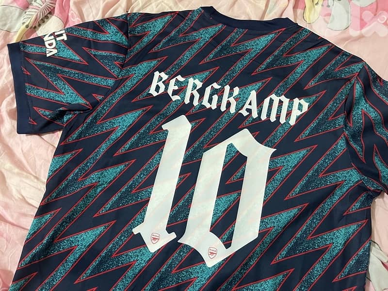 arsenal bergkamp 10 limited edition adidas shirt 1