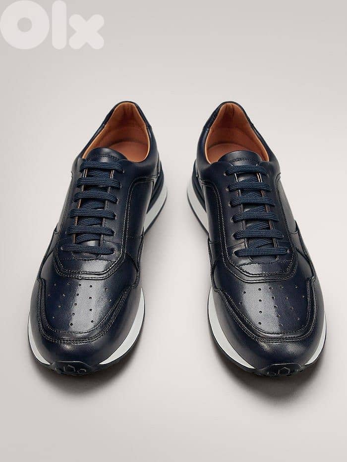 Massimo Dutti - The Limited Edition Blue Shoes 1