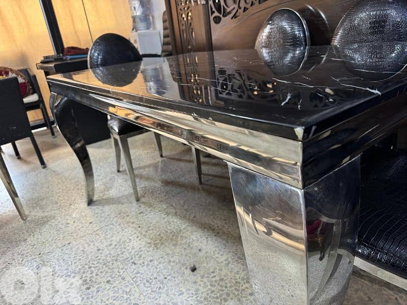 طاولة سفرة مرتبة كتير 6 كراسي وج رخام 3