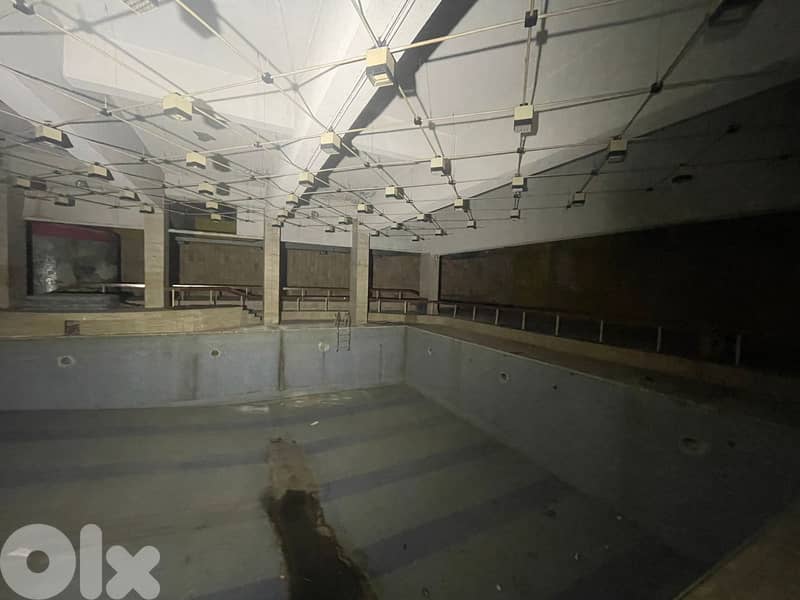 JH24-3643 Gym 2400m2-Pool 2400m2 for rent in Rawche-Beirut,$6666 cash 0