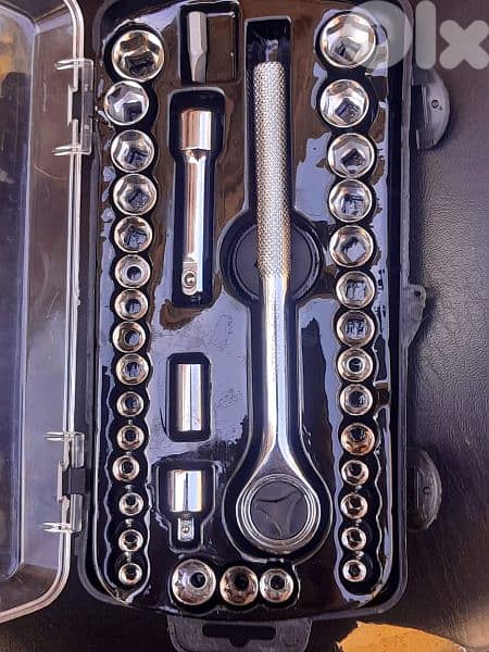 ادوات صناعية وعدة 0