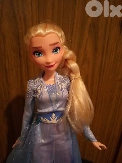 SINGING QUEEN ELSA FROZEN 2 Great doll: Into the unknown, French=26$