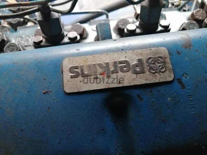 3900$   Perkins 40kw. مولد خارق. م 7