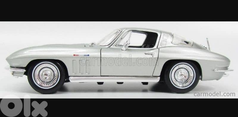 1965 Chevrolet Corvette diecast car model 1;18. 1