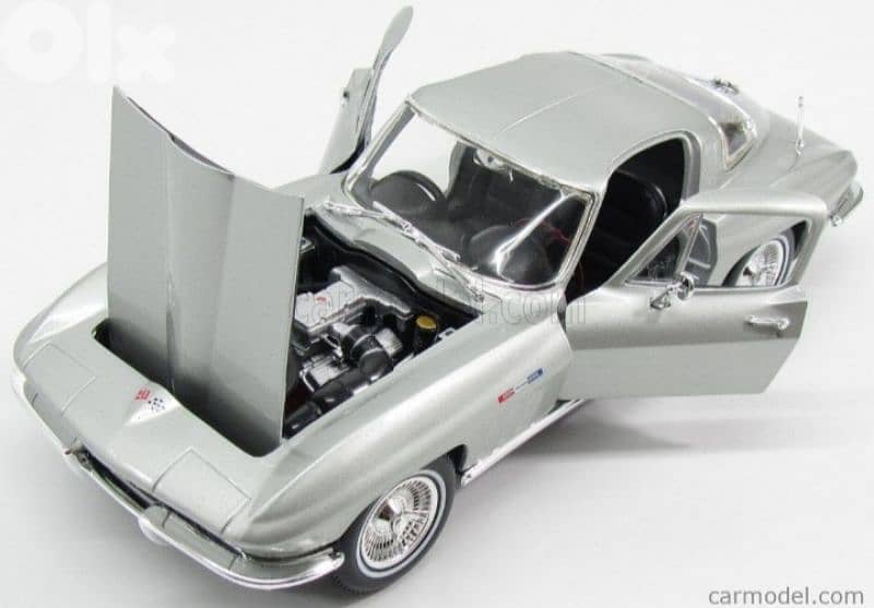 1965 Chevrolet Corvette diecast car model 1;18. 5