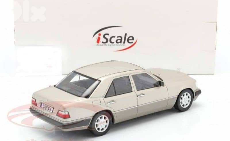 Mercedes E class W124 diecast car model 1;18. 4