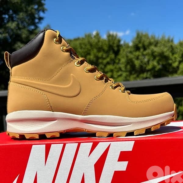 Nike shoes manoa  OG - size 44 0