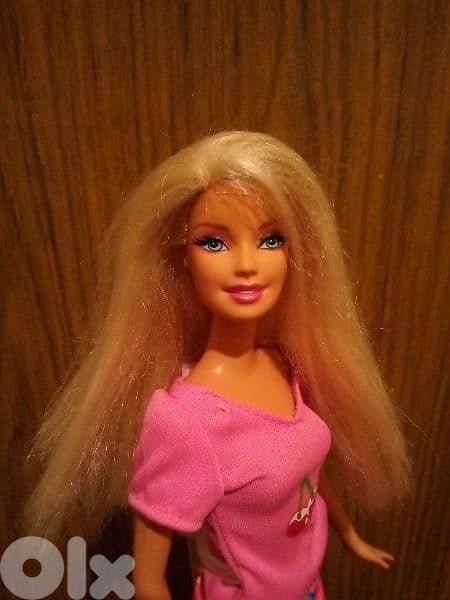 Barbie Mattel wearing As new doll bend legs+Shoes+Bag=26 2