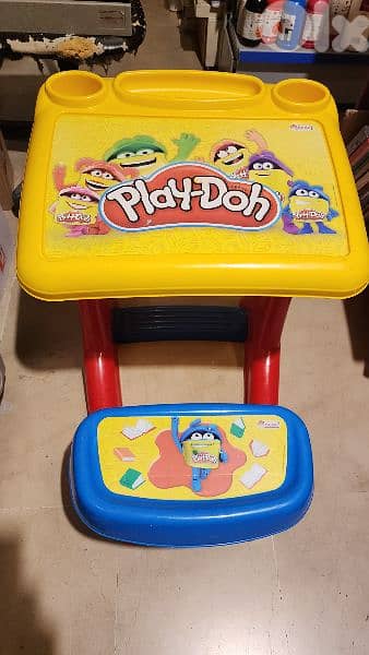 Play-Doh Study Desk 0
