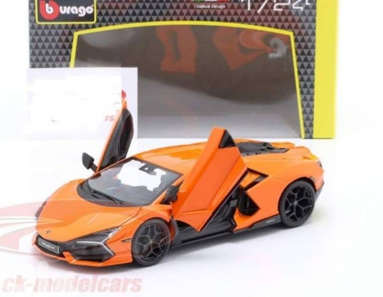 Lamborghini Revuelto (2023) diecast car model 1:24 4