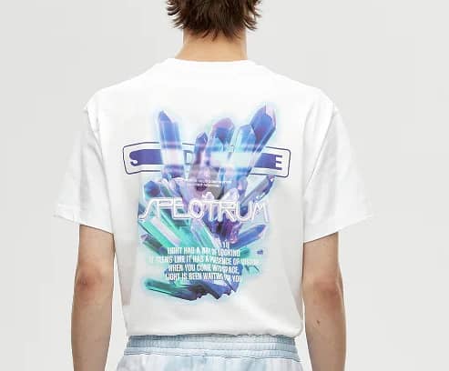 Solid Crystal graphic t-shirt size 48(L) 0