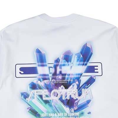 Solid Crystal graphic t-shirt size 48(L)