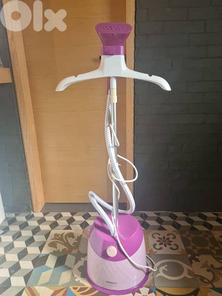 Philips EasyTouch Plus Garment Steamer 0