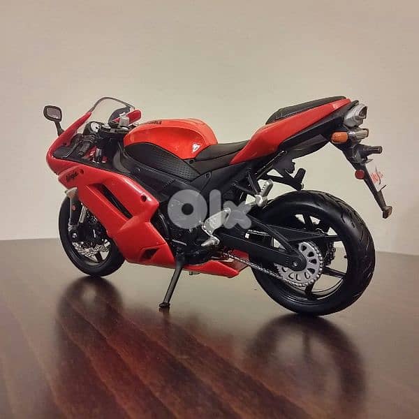 Kawasaki Ninja ZX-6R diecast motorcycle model 1:12 2
