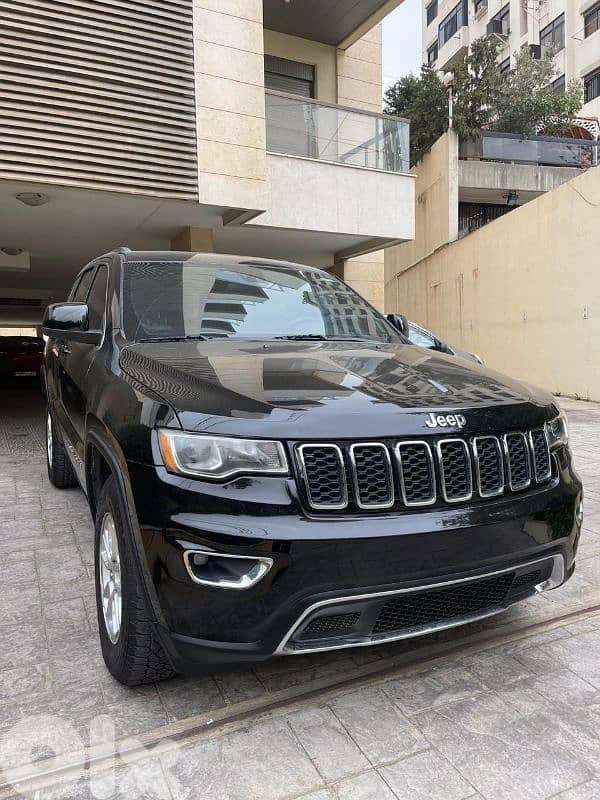 Jeep Grand Cherokee 2018 Laredo V6 Camera 0