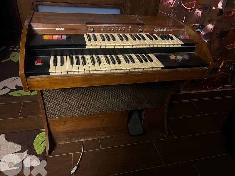 piano old 2