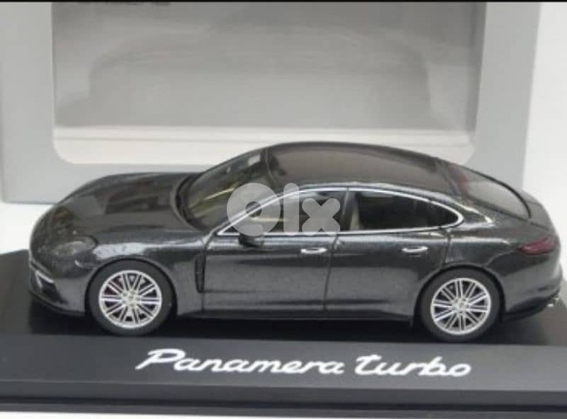 Porsche Panamera Turbo diecast car model 1;43 0