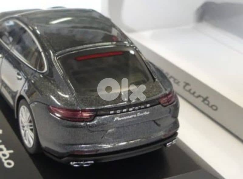 Porsche Panamera Turbo diecast car model 1;43 2