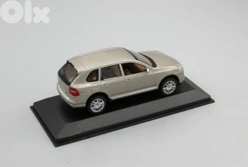 Porsche Cayenne S diecast car model 1;43. 2