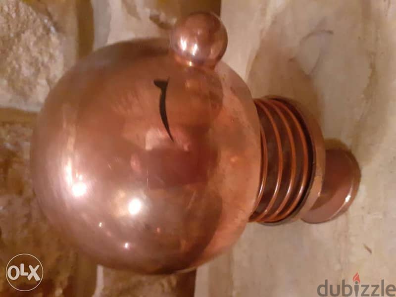 تحفة انتيك هزاز للسيارة او للمكتب 1