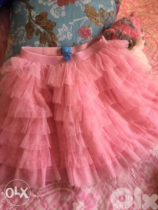 special new skirt (place) size 6-7y 2