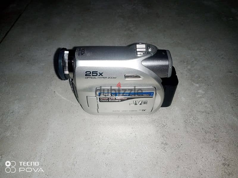 2 cameras for sale 1