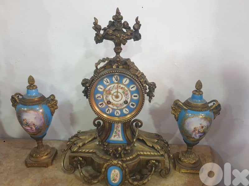antique french louis XVl bronze and porcelaine 3 piece clock set 1