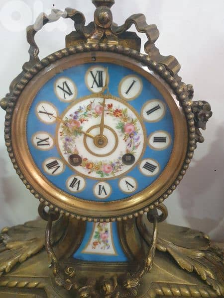 antique french louis XVl bronze and porcelaine 3 piece clock set 4