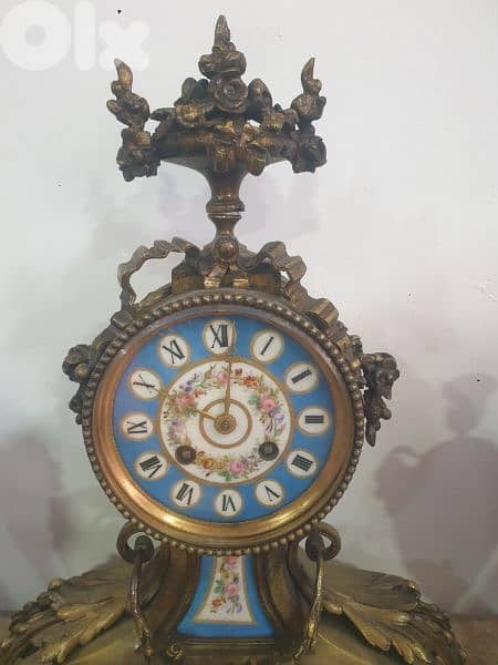 antique french louis XVl bronze and porcelaine 3 piece clock set 5