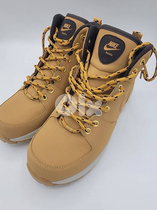 Nike shoes manoa  OG - size 44 1