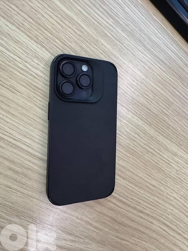 Iphone 15 Pro (256 GB) Black Titanium 1