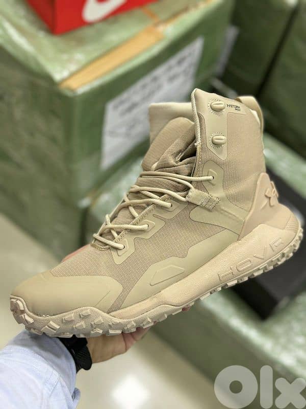 Underarmour boots 1