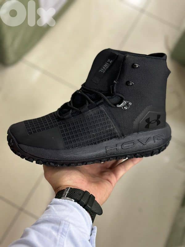 Underarmour boots 10