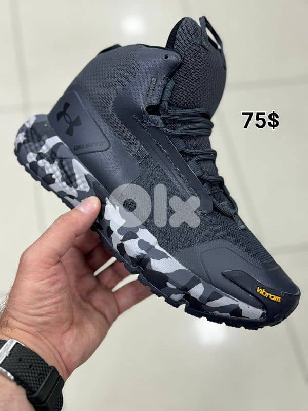 Underarmour boots 18