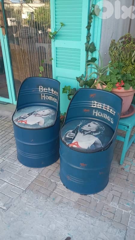 Barrels chairs 0